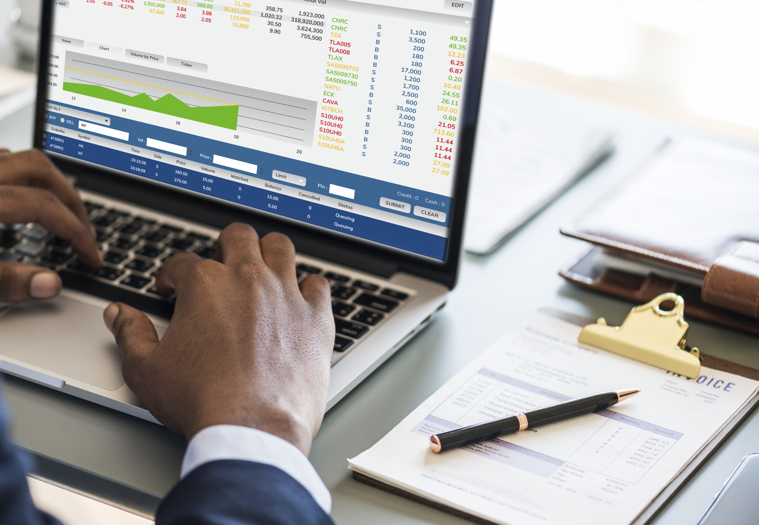 Soluções inovadoras para impulsionar o seu negócio. Acreditamos que uma gestão financeira inteligente é a chave para o sucesso. Oferecemos soluções inovadoras para melhorar o fluxo de caixa, garantir liquidez e fornecer o capital necessário para o crescimento do seu negócio.
Pronto para dar o próximo passo? Entre em contato conosco e descubra como nossas soluções podem transformar o futuro financeiro da sua empresa.
